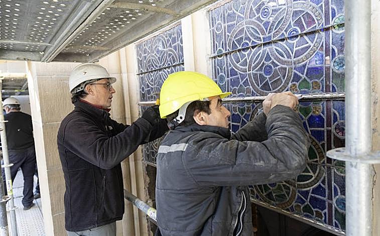 Imagen principal - El Buen Pastor, pendiente de su fachada Oeste