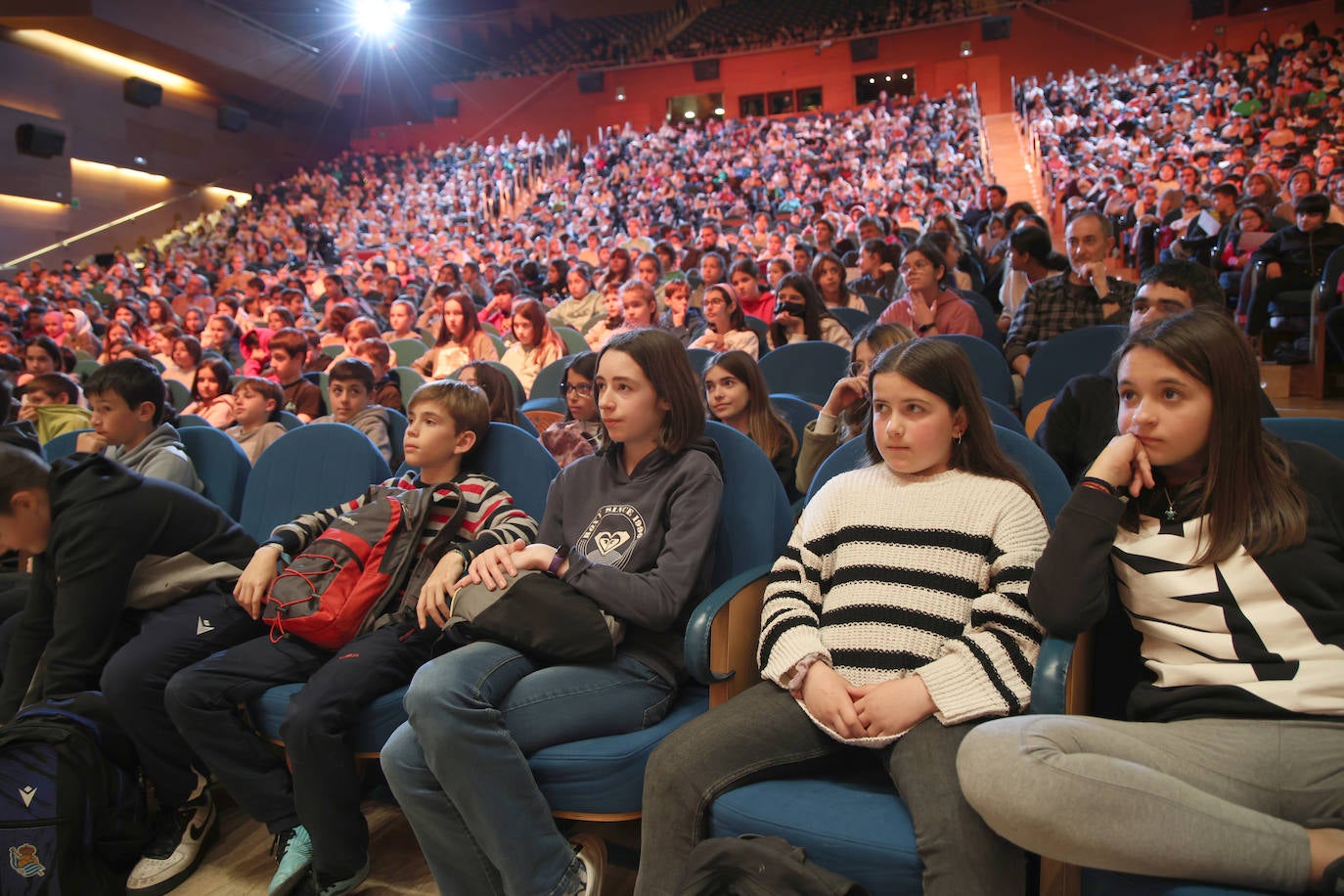 Un Ravel gigante &#039;atrapa&#039; a miles de escolares