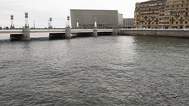 Imagen después - Bajamar y Pleamar junto al Kursaal.