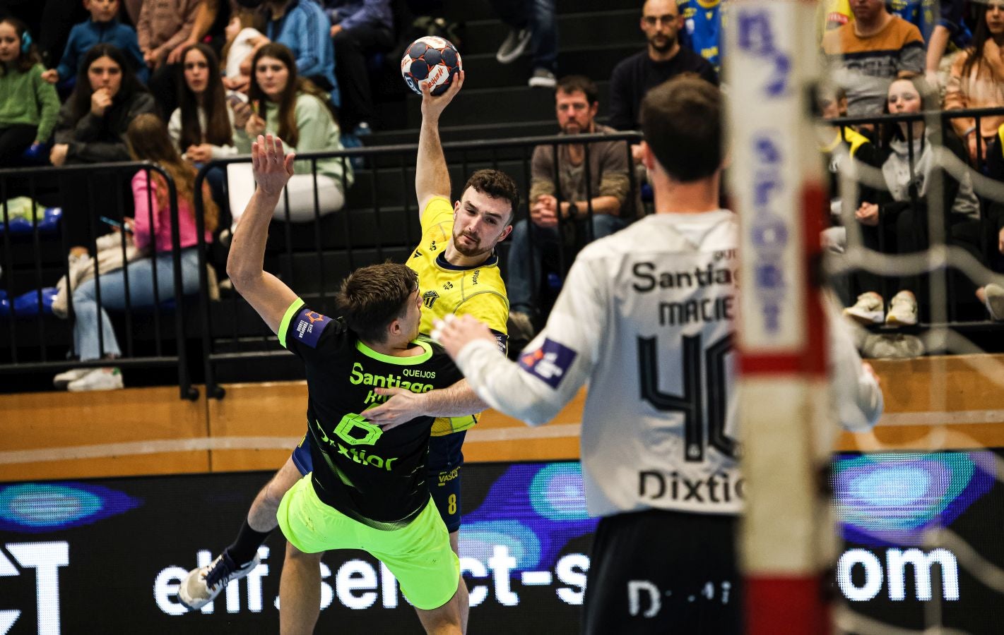 El Bidasoa Irun se impone al Sporting de Portugal