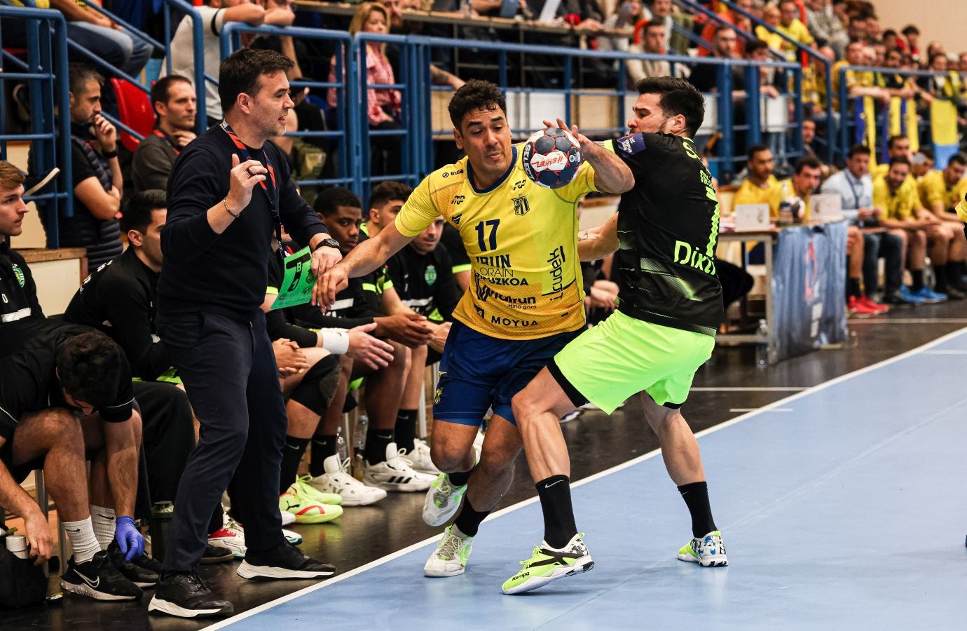 El Bidasoa Irun se impone al Sporting de Portugal