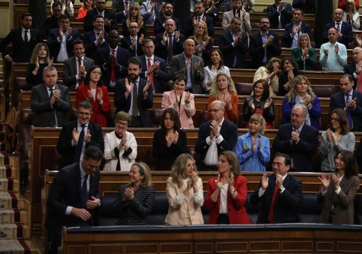 El fracaso de la moción de censura de Vox rearma al bloque del Gobierno