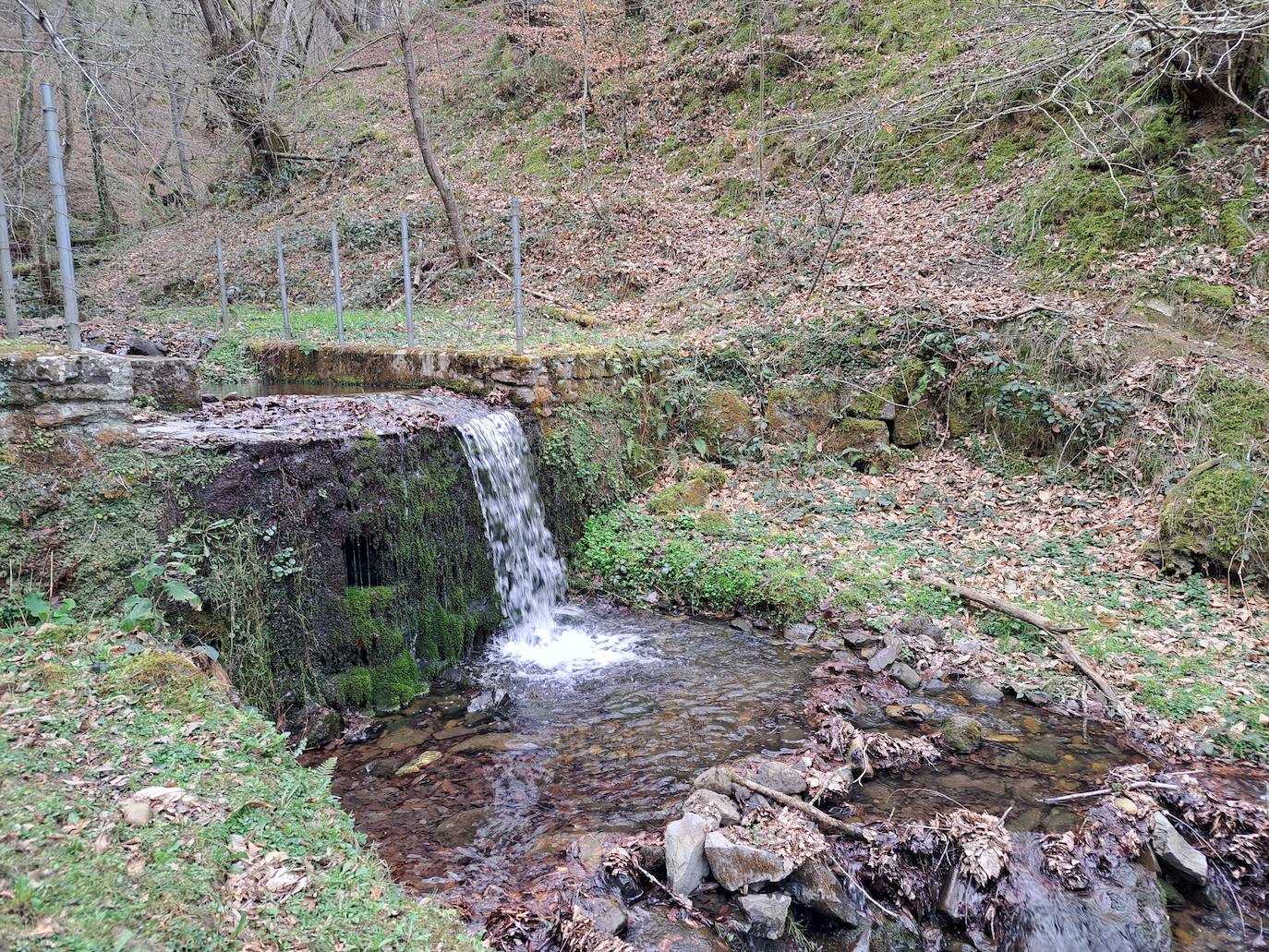 Aitzorrotz, una mole sobre el Alto Deba