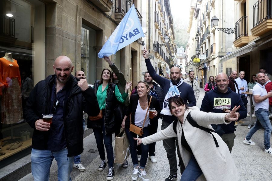 Ambiente de gala en la previa al Aviron Bayonnais - Pau