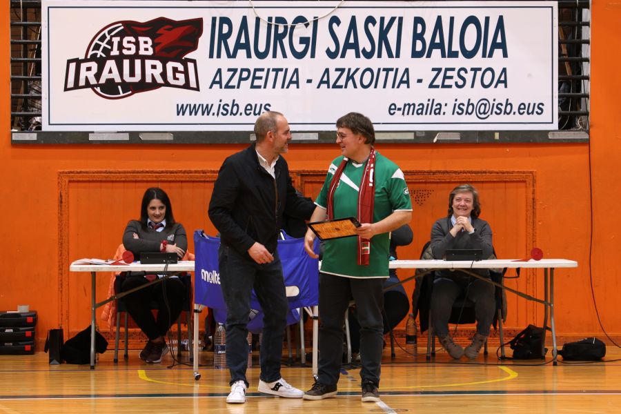 El Guuk Gipuzkoa se lleva el derbi del basket guipuzcoano