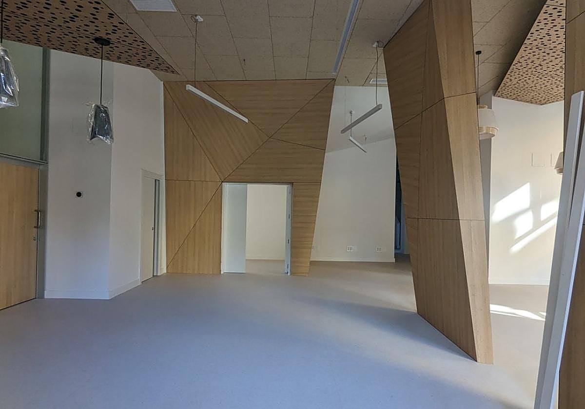 Imagen reciente del interior del local trasero durante las obras, a las puertas de su apertura en abril.