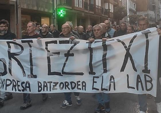 Un momento de la manifestación realizada en apoyo a la lucha de la plantila de GRI Castings.