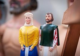 Los gigantes Cecilia Legarra y Juan Legarra Etxebeste, convertidos en muñecos de goma.