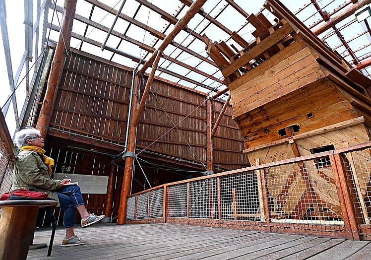 Imagen principal - Albaola prevé botar la nao San Juan para verano del próximo año y que en 2025 pueda navegar