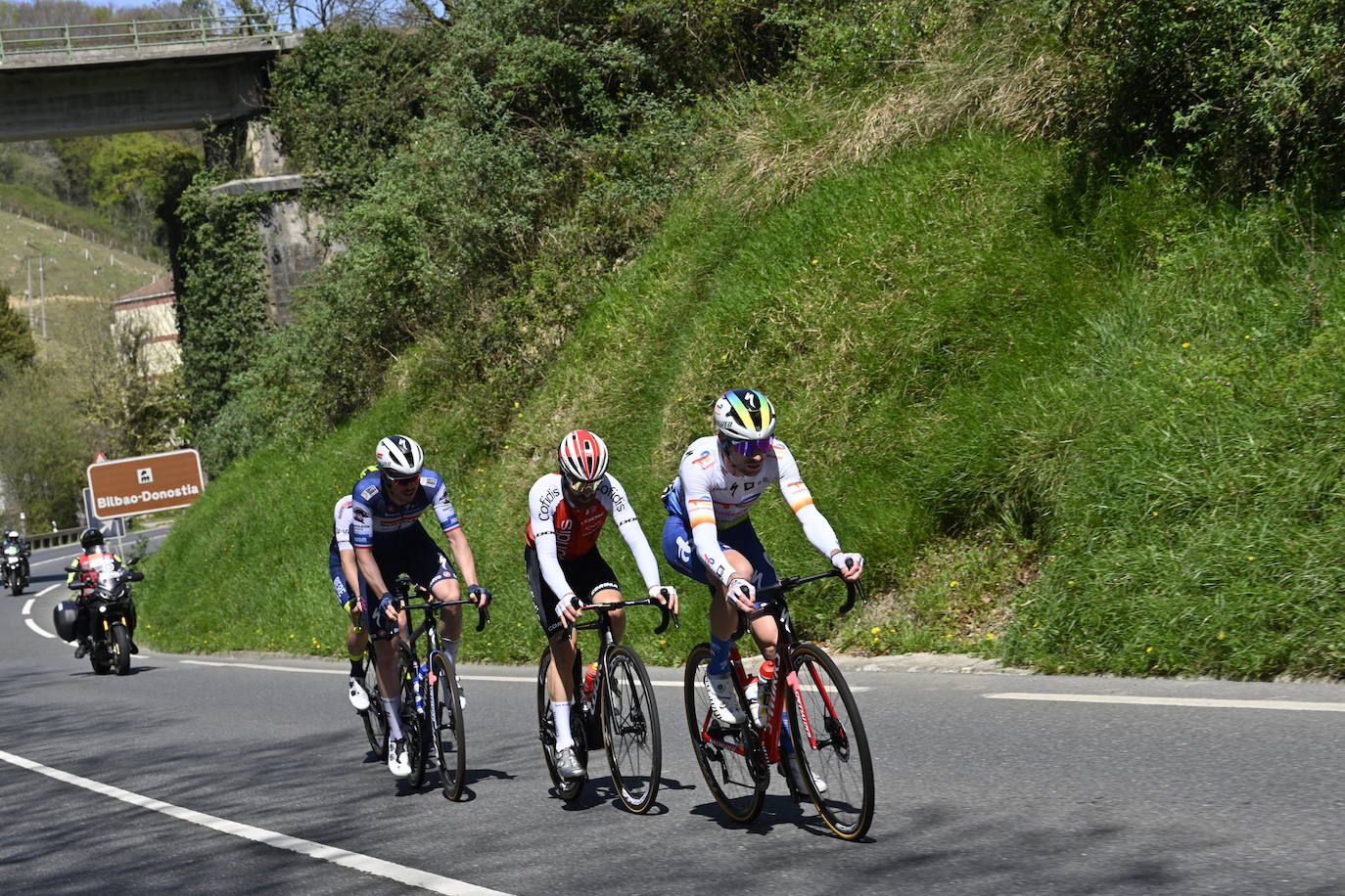 Las mejores imágenes de la tercera etapa de la Itzulia