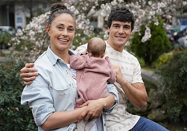 Oiane e Izko han dado el paso de contar su caso al considerar importante la divulgación.