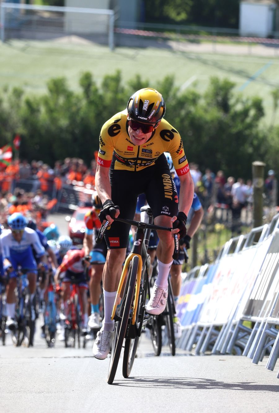 El espectáculo de la subida a Hika