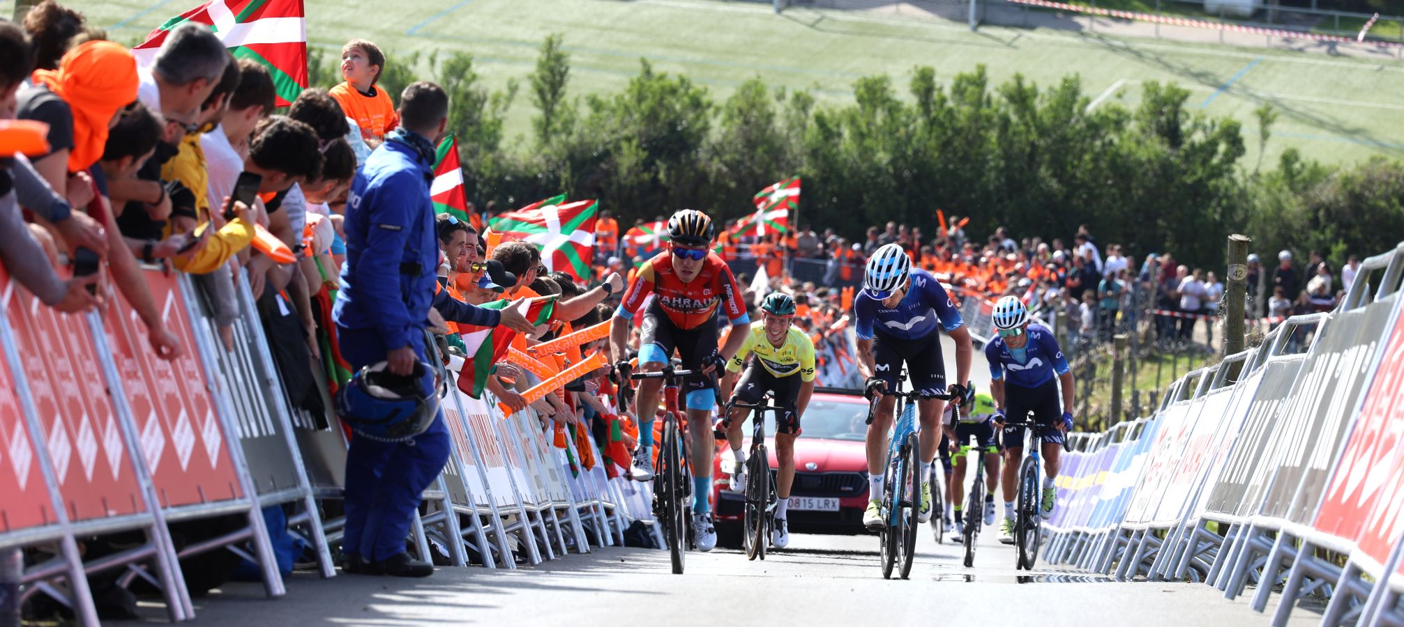 El espectáculo de la subida a Hika