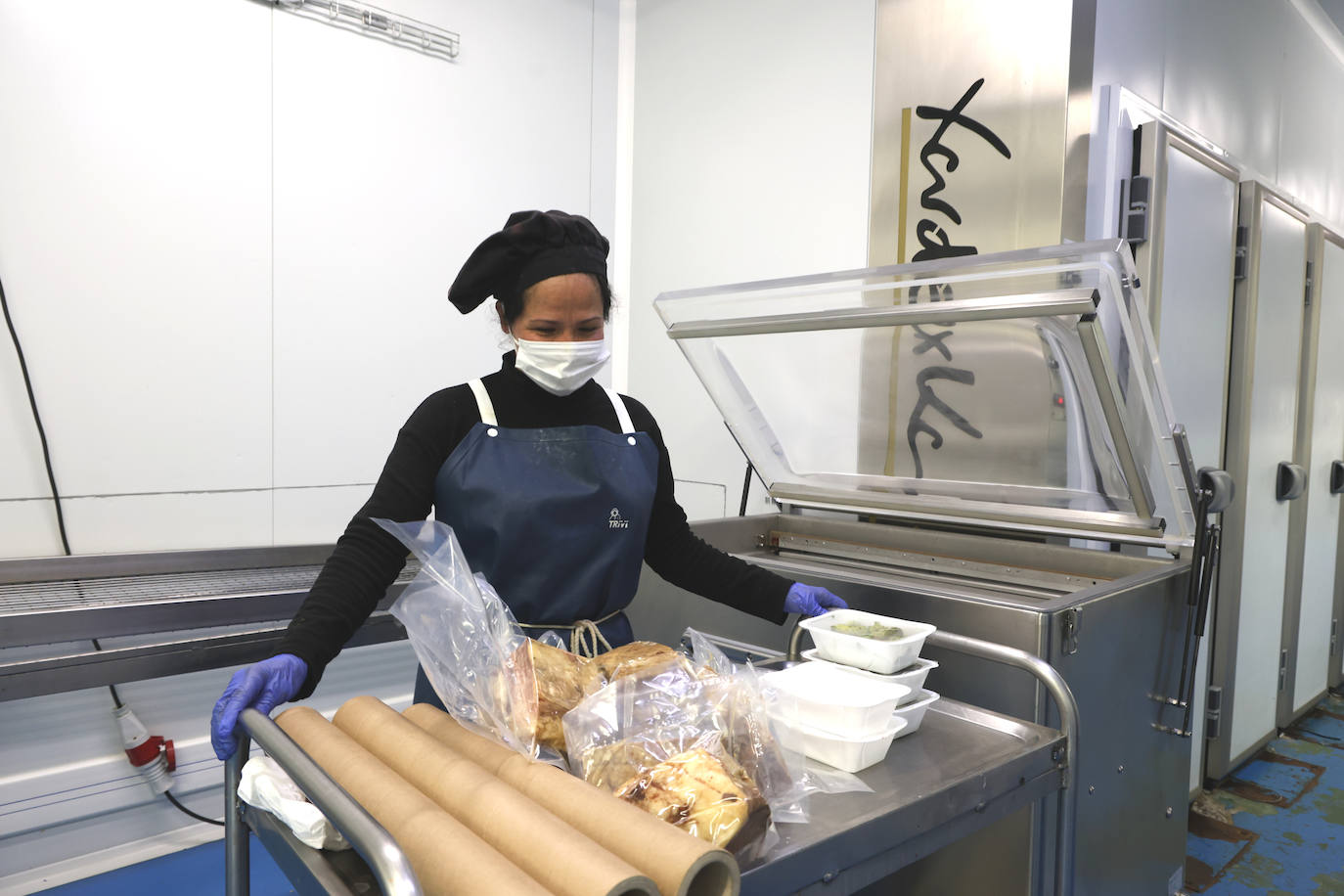 Cada vez más restaurantes compran platos a empresas externas