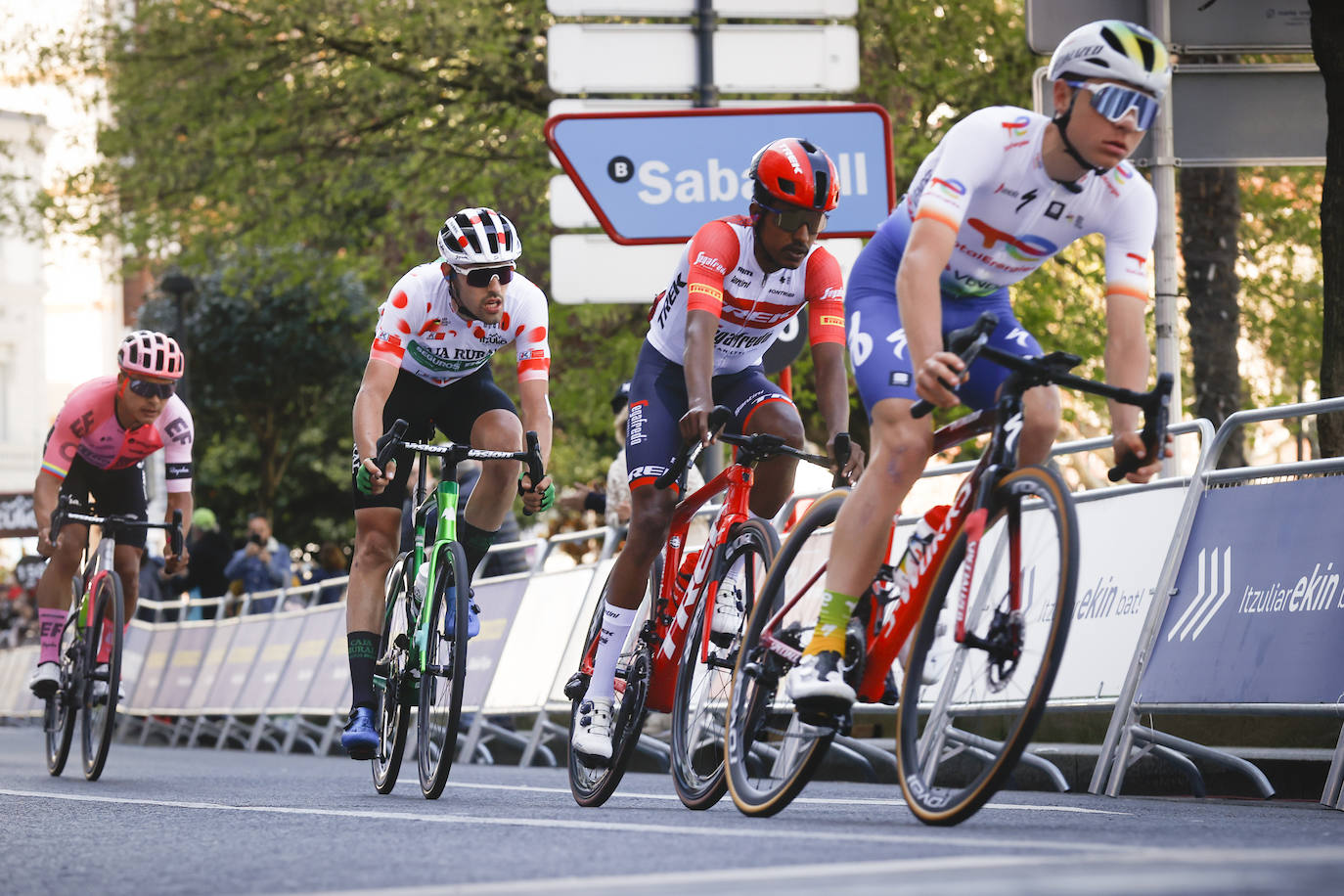 Las mejores imágenes de la cuarta etapa de la Itzulia