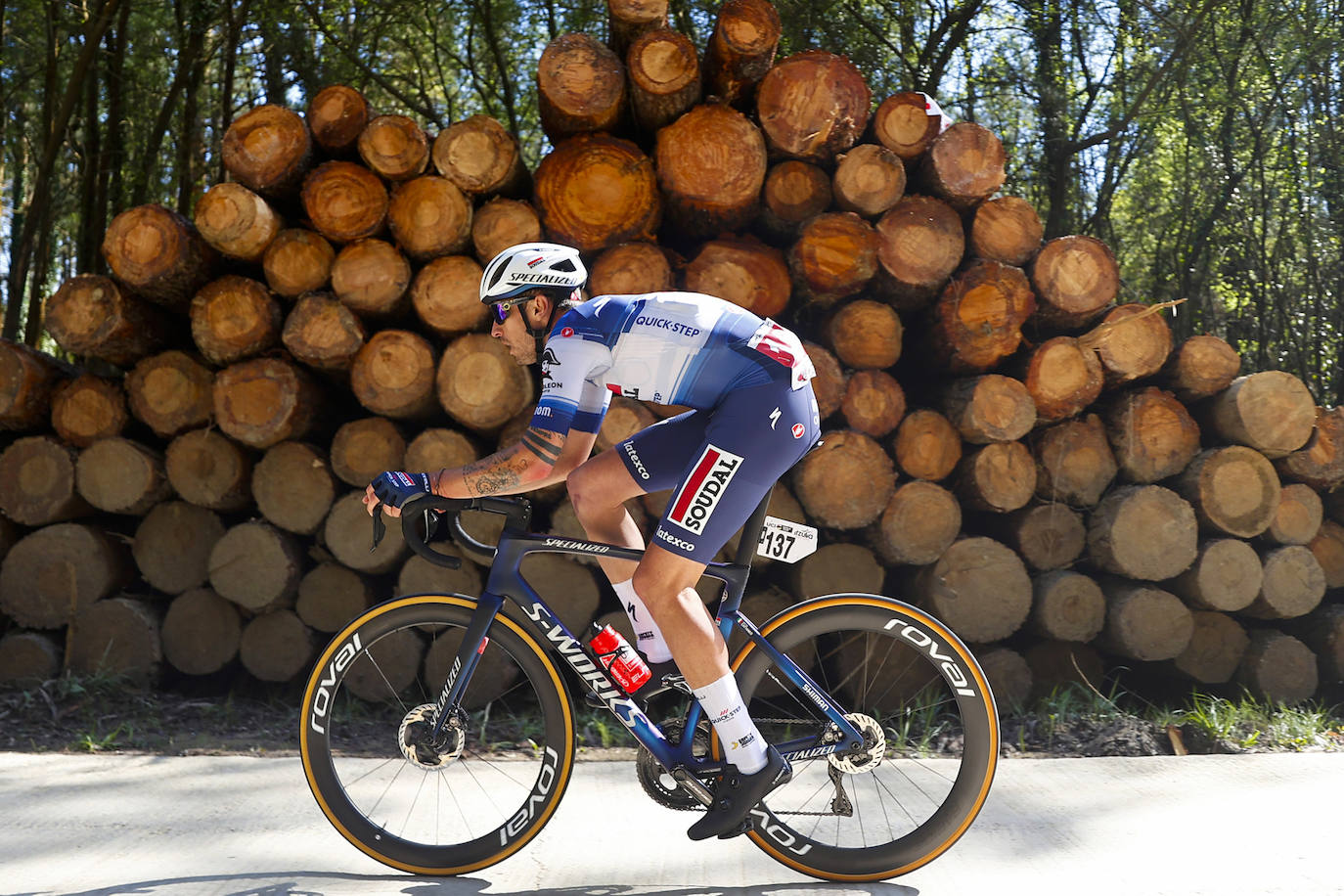 La Itzulia siente el calor de la afición