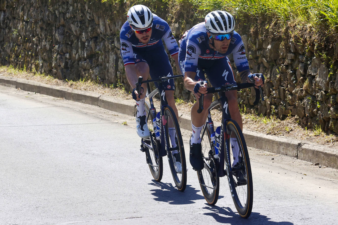 La Itzulia siente el calor de la afición
