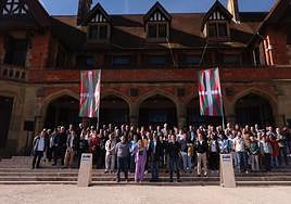 Foto de familia en el acto de Euskal Herria Batera