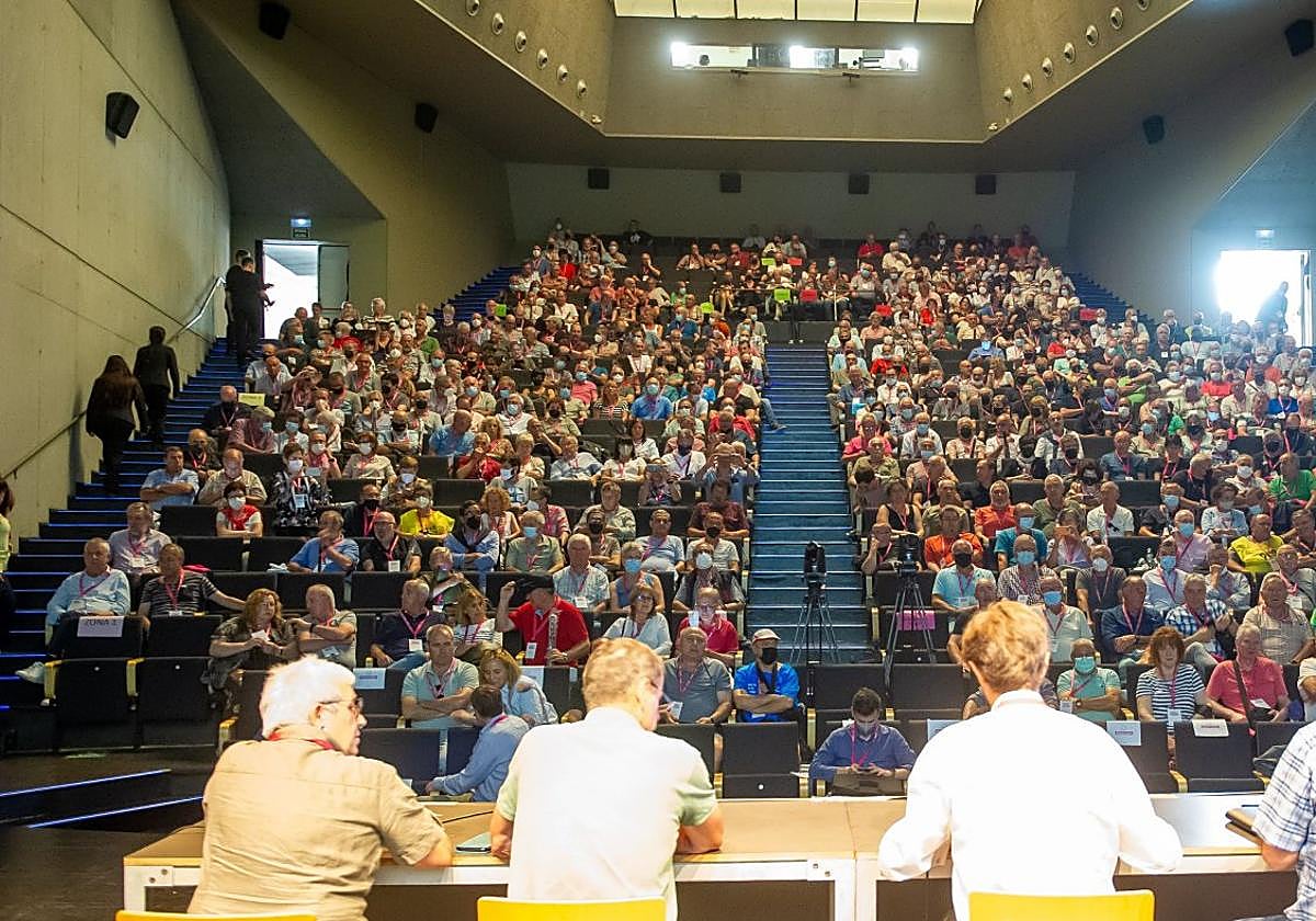 Imagen de una reunión de la autodenominada plataforma de agraviados de Geroa.