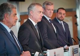Urkullu junto a los presidentes de Cantabria, Asturias y Galicia, en la cumbre celebrada el pasado 13 de marzo en Ajuria Enea