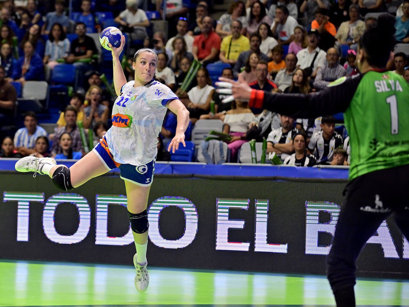 Las mejores imágenes de la final de la Copa de la Reina entre el Bera Bera y el Granollers