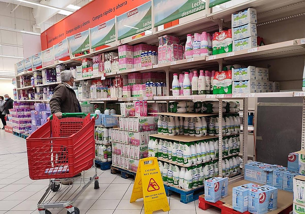 LAB convoca huelga en alimentación de Gipuzkoa el 29 de abril y el 2 de mayo