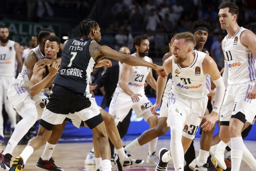 El Real Madrid-Partizan de Euroliga acaba a puñetazos