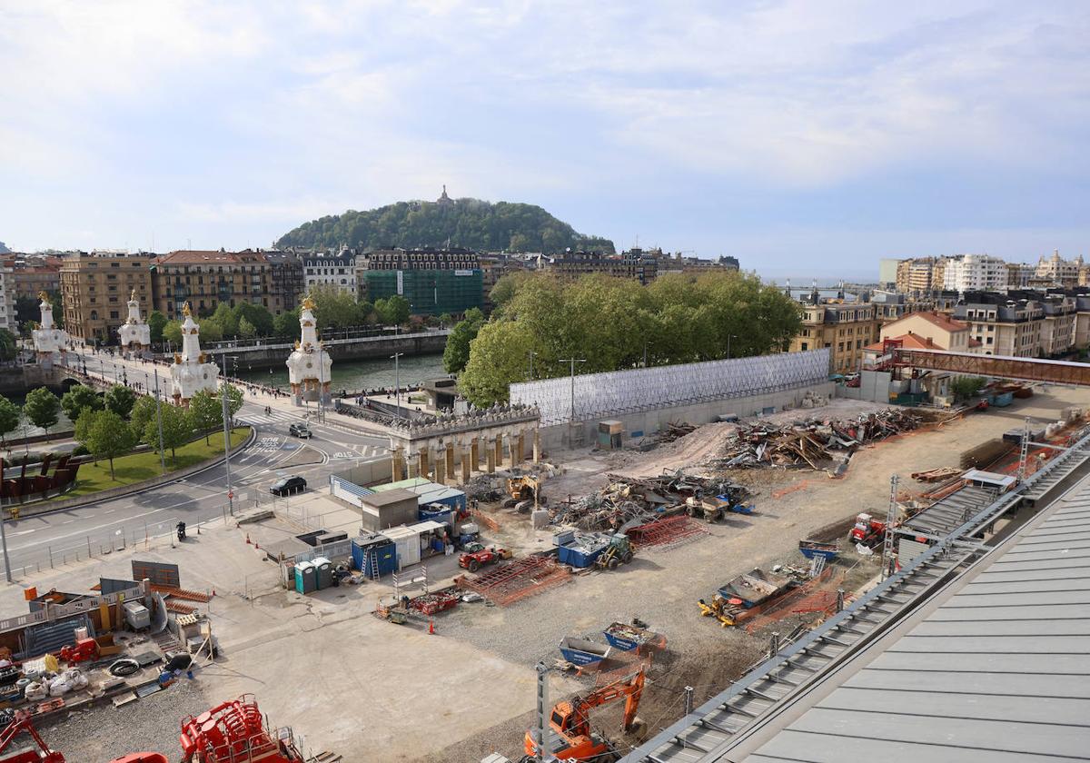 La demolición de la estación de tren de San Sebastián