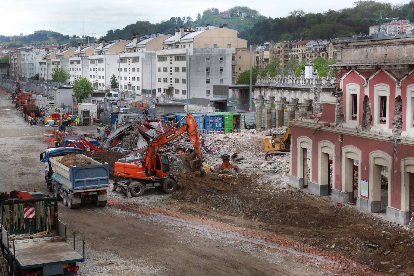 La demolición de la estación de tren de San Sebastián