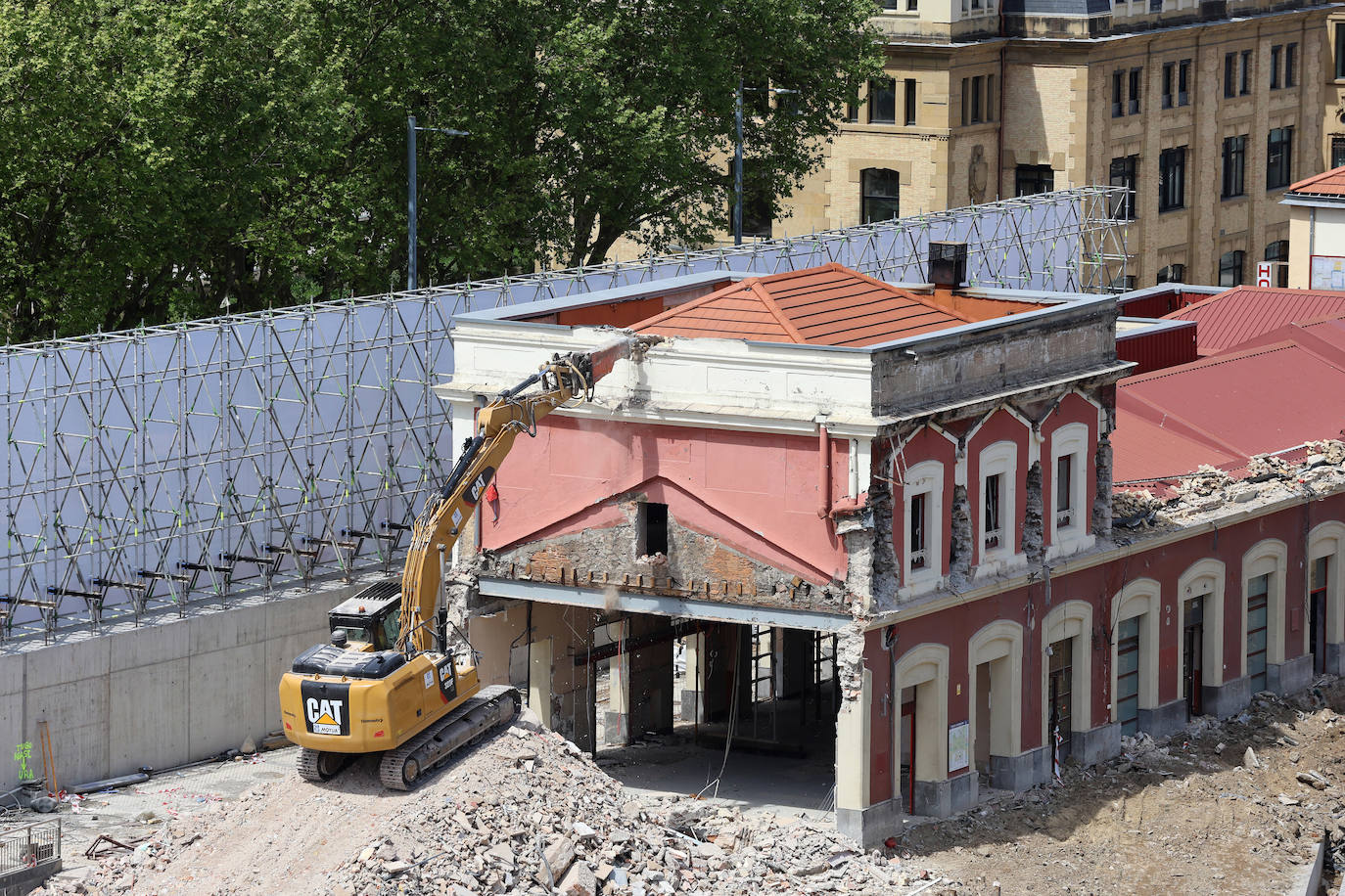 La demolición de la estación de tren de San Sebastián