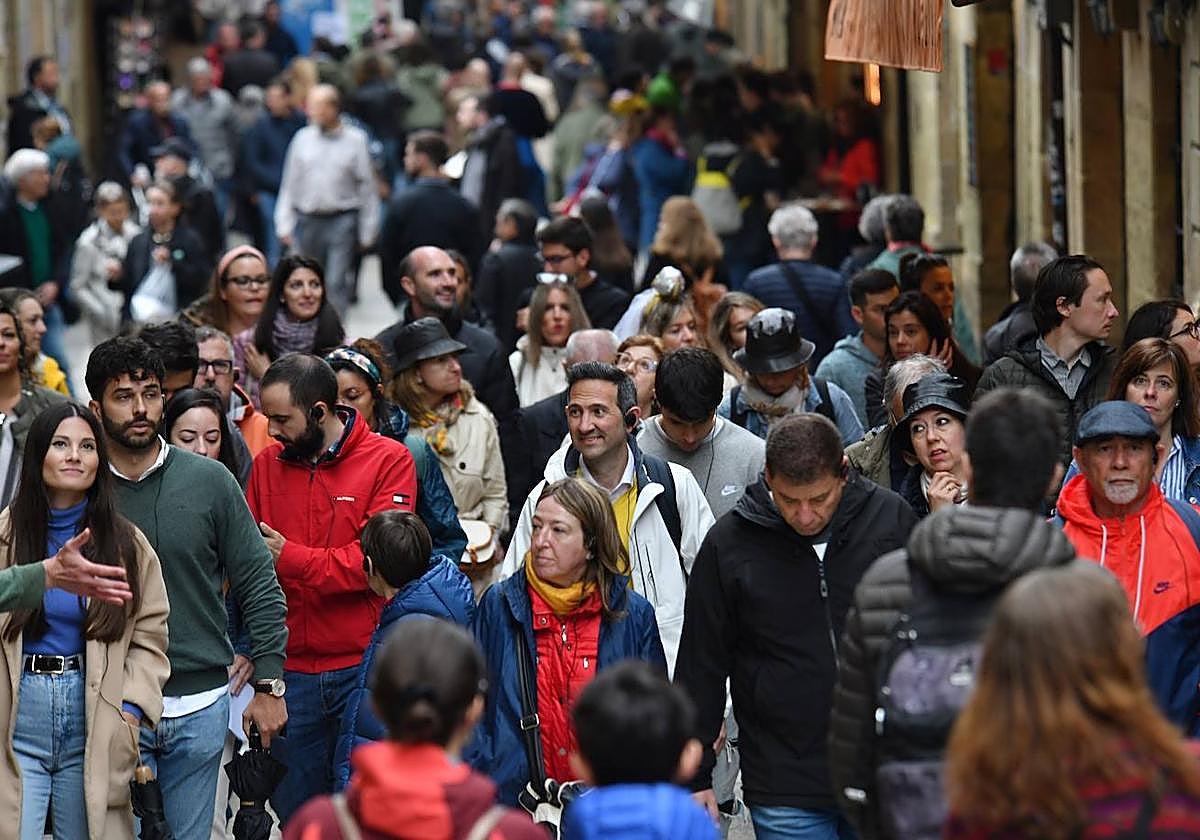 Gipuzkoa se llena de turistas por el puente del primero de mayo