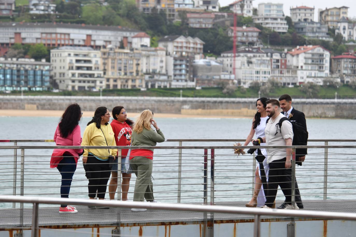 Gipuzkoa se llena de turistas por el puente del primero de mayo