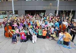 Participantes en el festival de música y danza Emusik 2023.