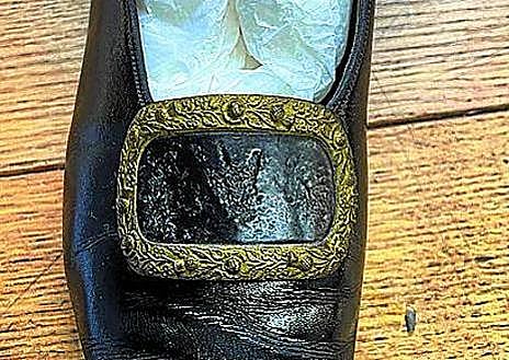 Imagen secundaria 1 - El joyero vasco que coronará a Carlos III