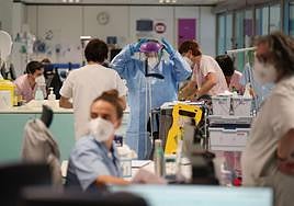 La UCI del Hospital Donostia, cuando había que atender a pacientes Covid.