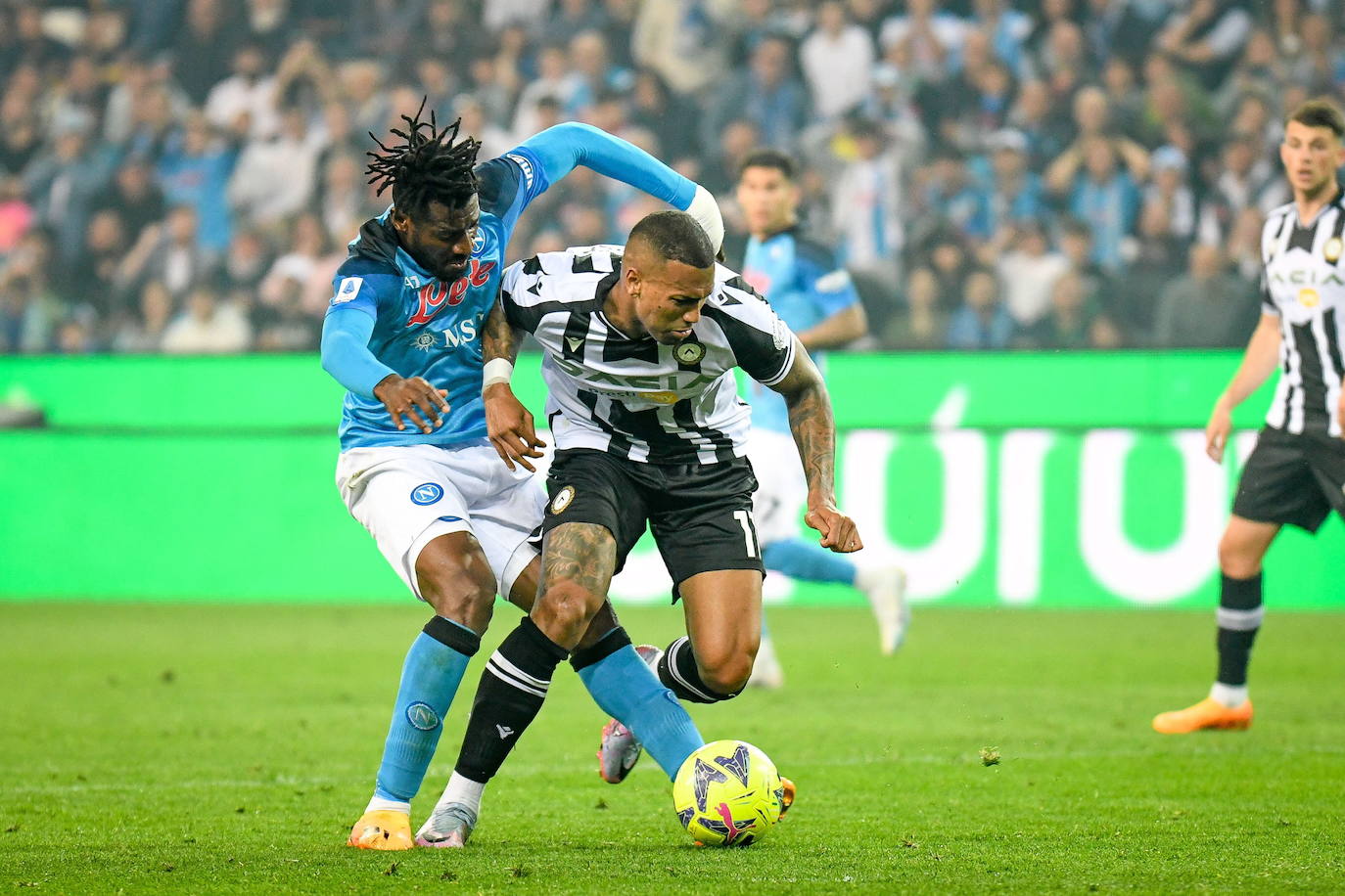 El Nápoles gana el Scudetto y desata la locura entre sus tifosi