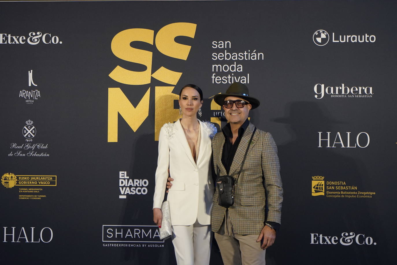 Diez estrellas deslumbran en Balenciaga