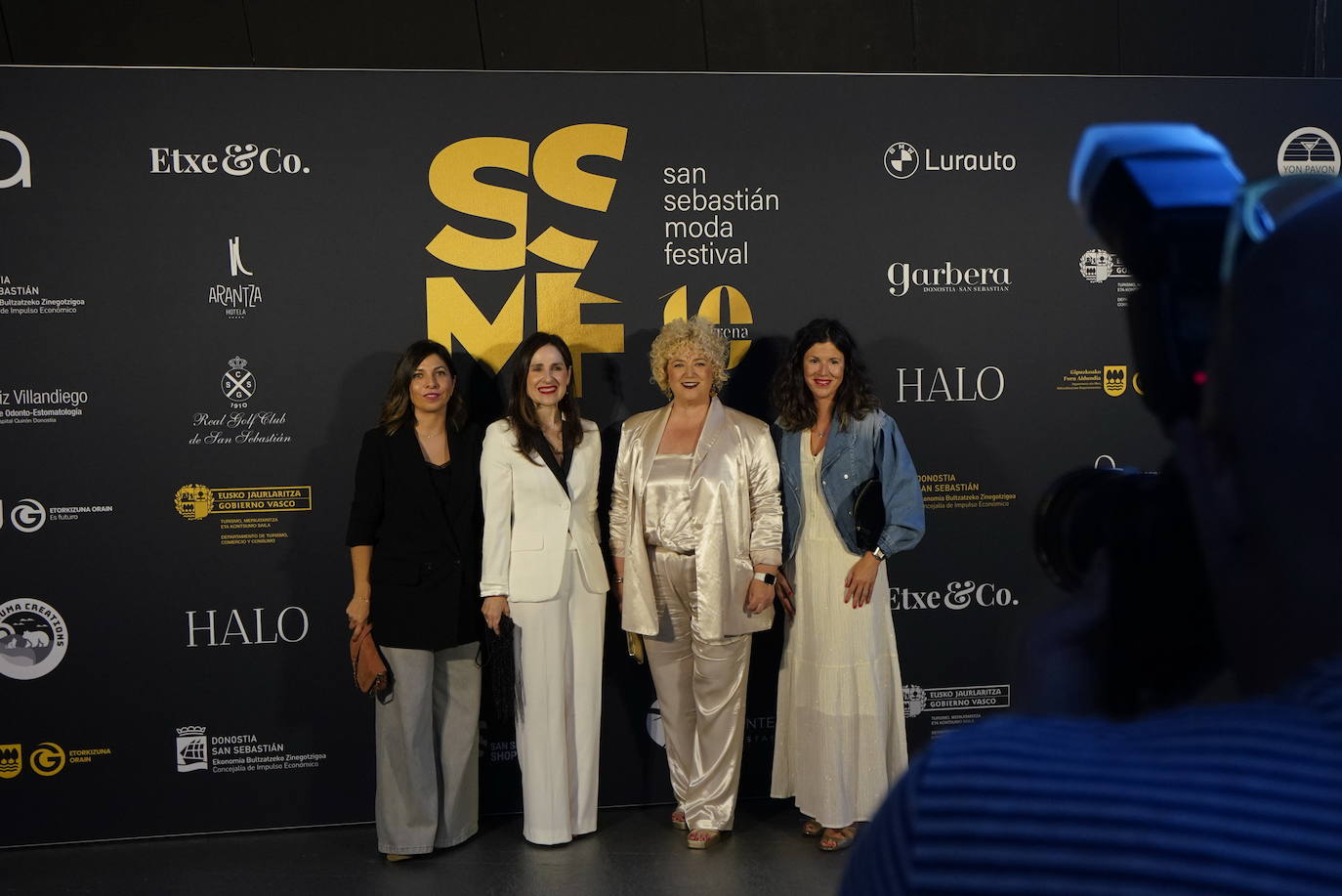 Diez estrellas deslumbran en Balenciaga