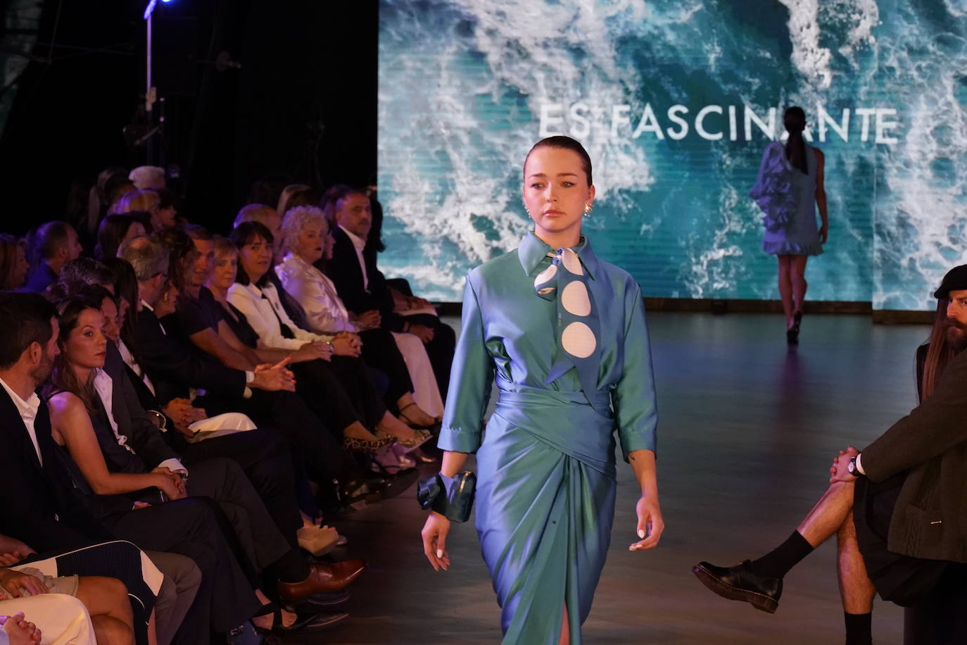 Diez estrellas deslumbran en Balenciaga