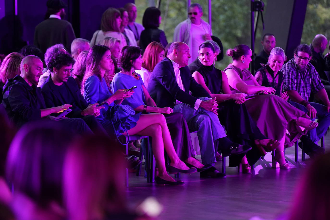 Diez estrellas deslumbran en Balenciaga