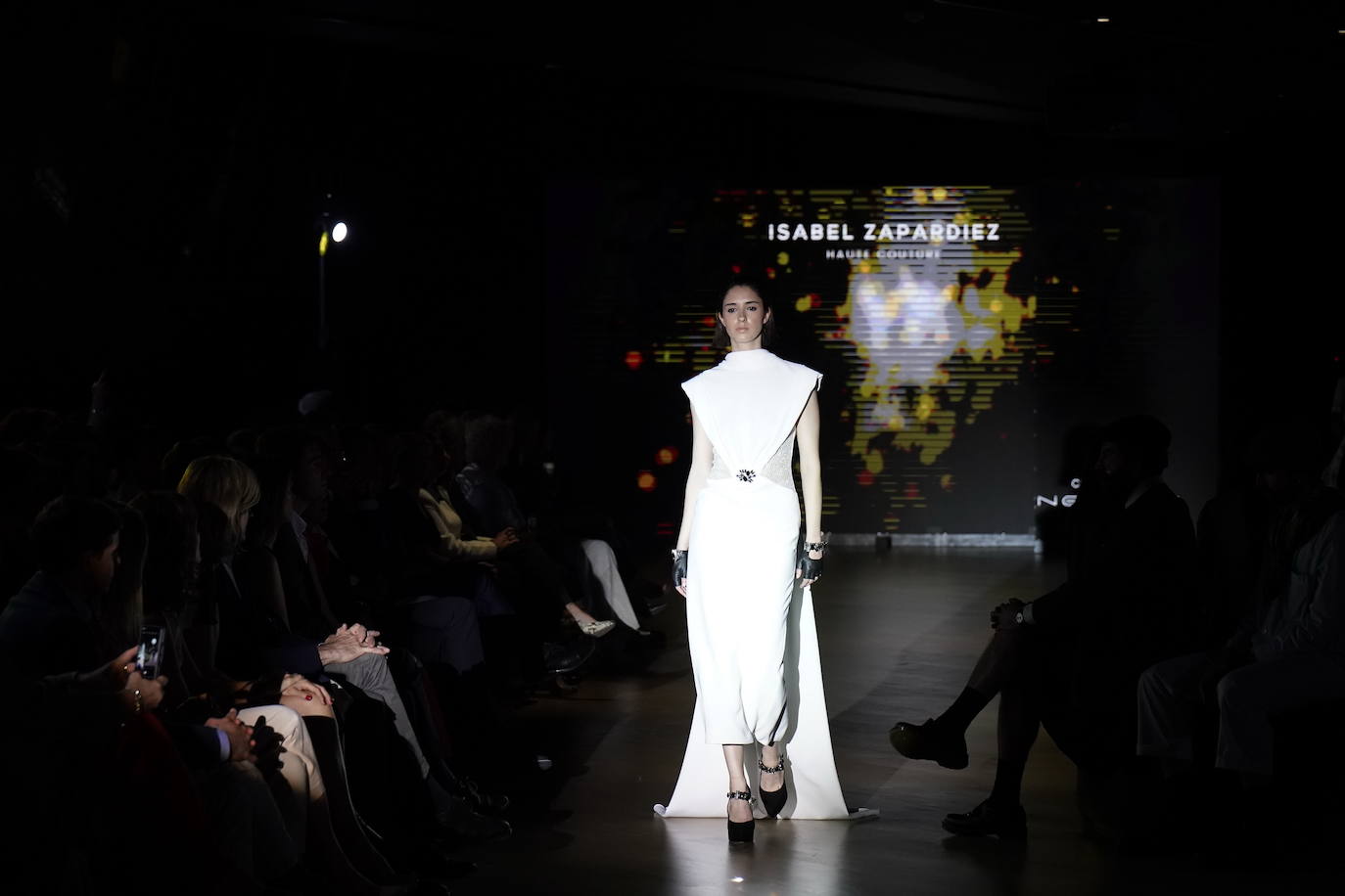 Diez estrellas deslumbran en Balenciaga