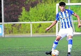 Jon Martín, jugador juvenil de la Real Sociedad, jugará con España el europeo sub17.