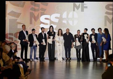 Una fotografía irrepetible en la casa del maestro Balenciaga