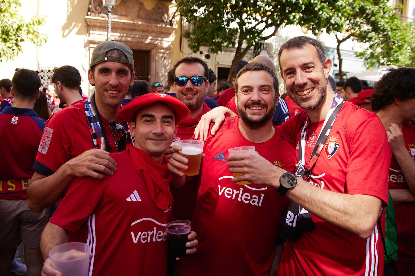 La afición de Osasuna toma Sevilla