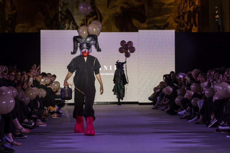 El desfile de Manila, en imágenes