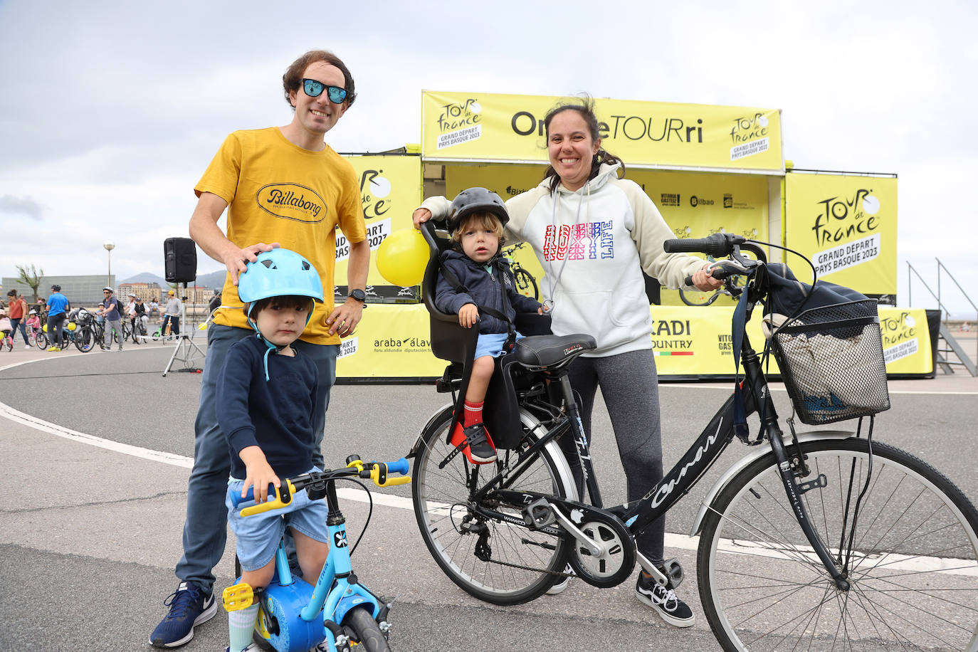 La fiesta de la bicicleta recorre Donostia