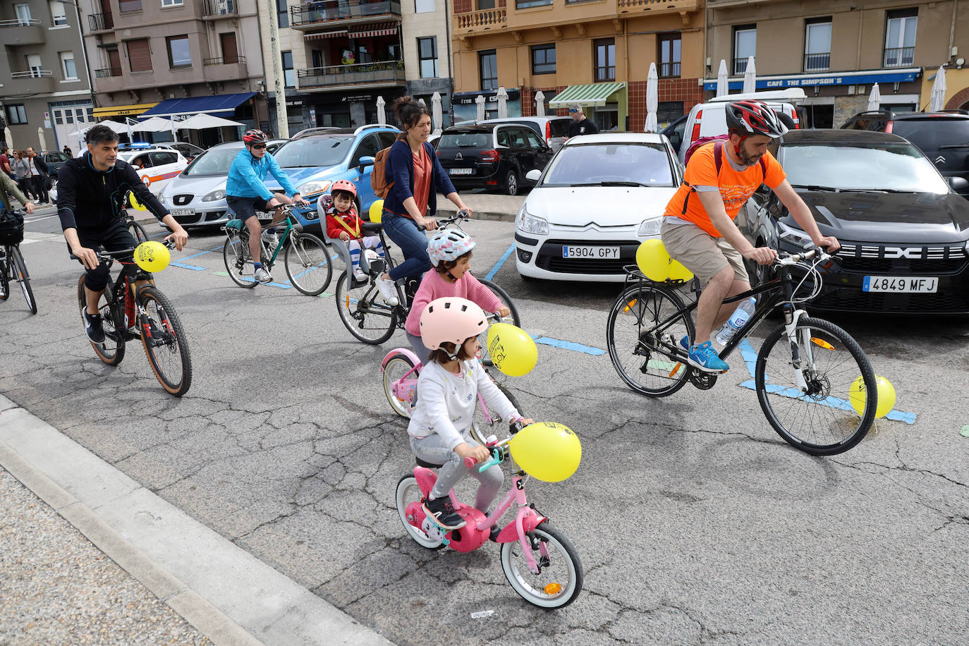 La fiesta de la bicicleta recorre Donostia