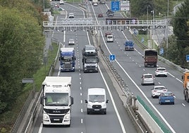 Arcos de cobro a camiones en la N-I en Ordizia