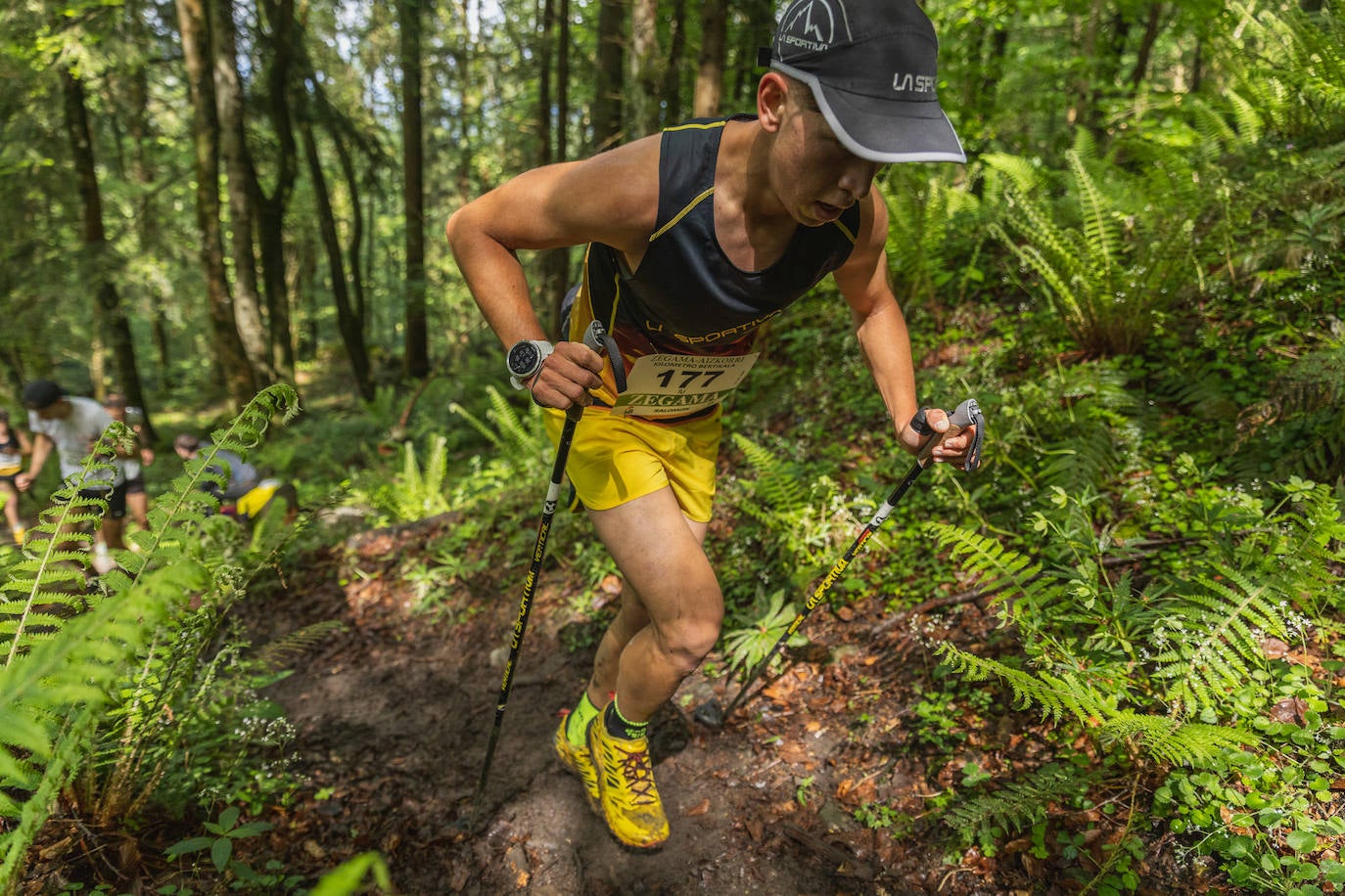 Naiara Irigoien y Jose Antonio Bellido, vencedores en el kilómetro vertical