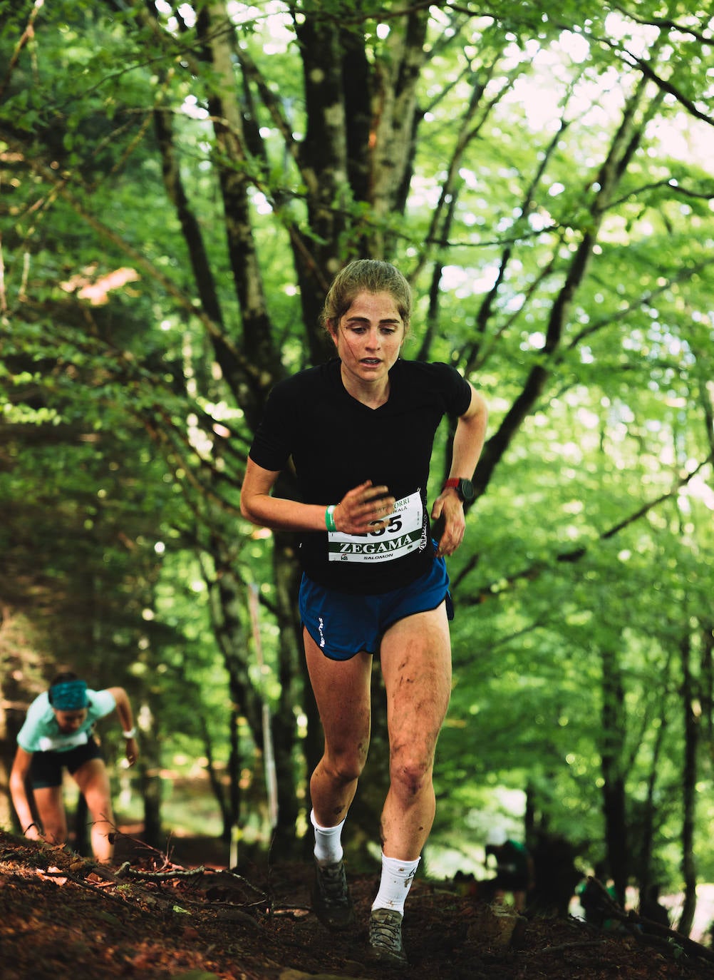 Naiara Irigoien y Jose Antonio Bellido, vencedores en el kilómetro vertical